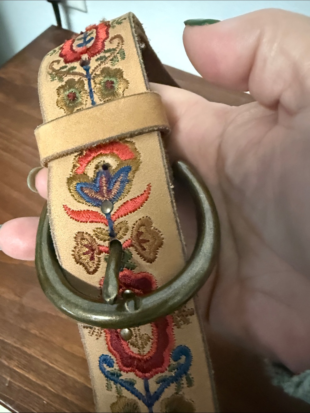 Lucky Brand Beige Leather Women's Belt w/ Multicolor Floral Stitching - Picture 3 of 4